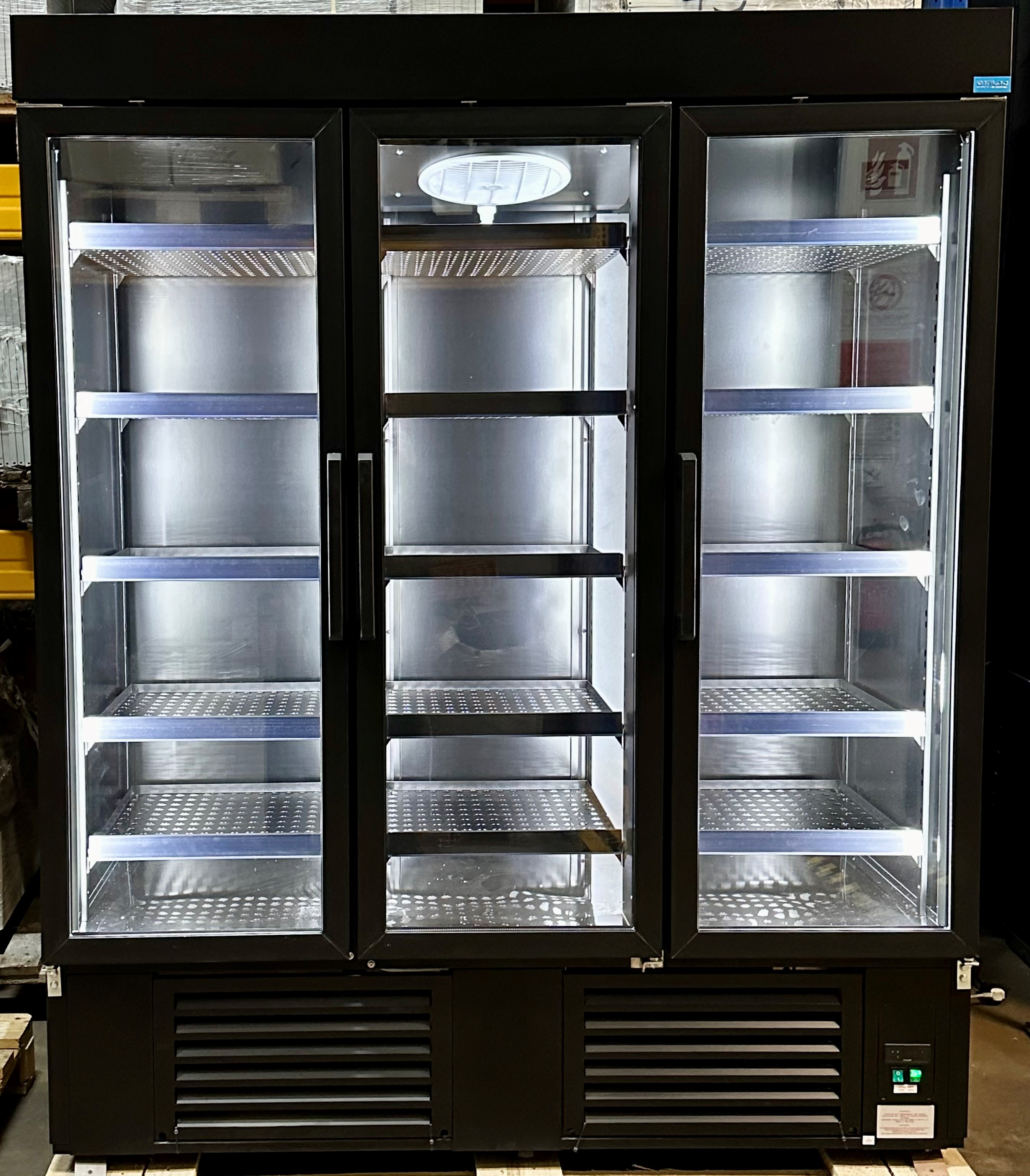 Kühlschrank mit 3 Glastüren und LED Beleuchtung, schwarz, Neuware 